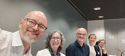 Mitglieder von NFDI4Memory auf dem Zwischenberichtssymposium